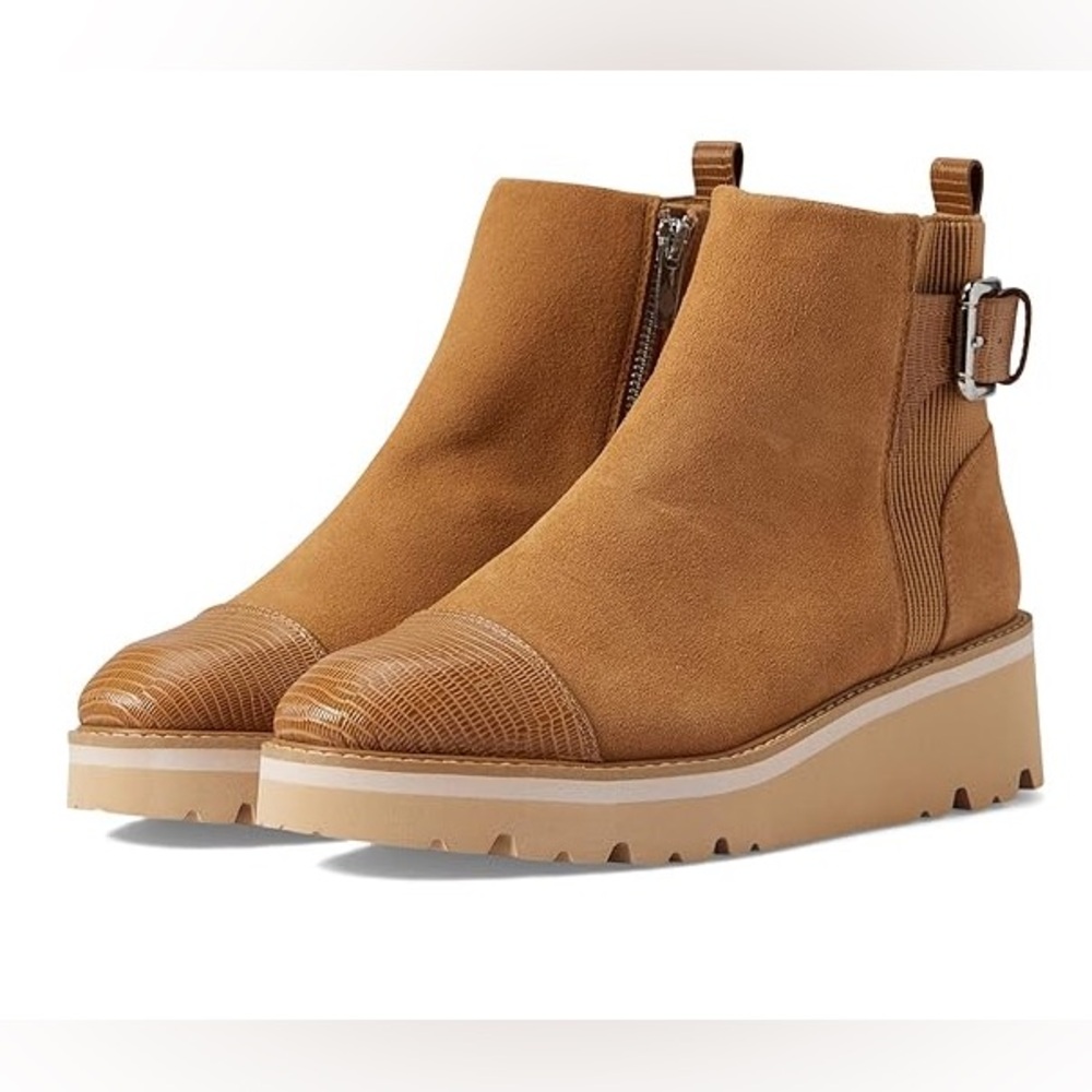 NIB Donald Pliner Tinsley Boot, Caramel, Size 8.5